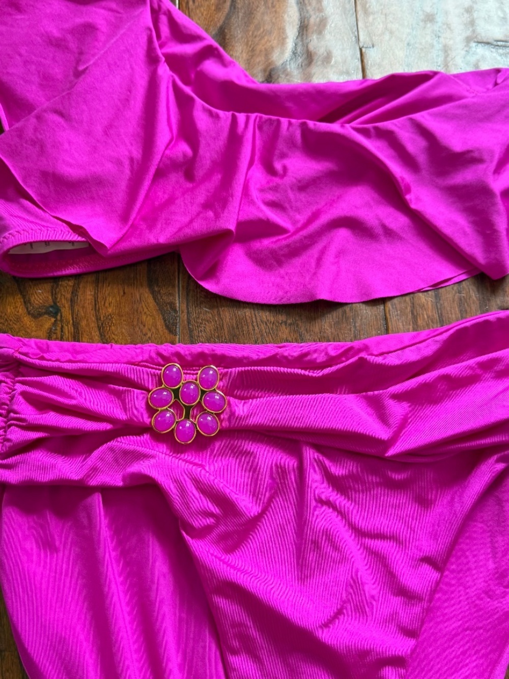 Trina Turk Atlas One-Shoulder Ruffle Bikini Top Size 8, Bikini size 6 - Picture 3 of 10